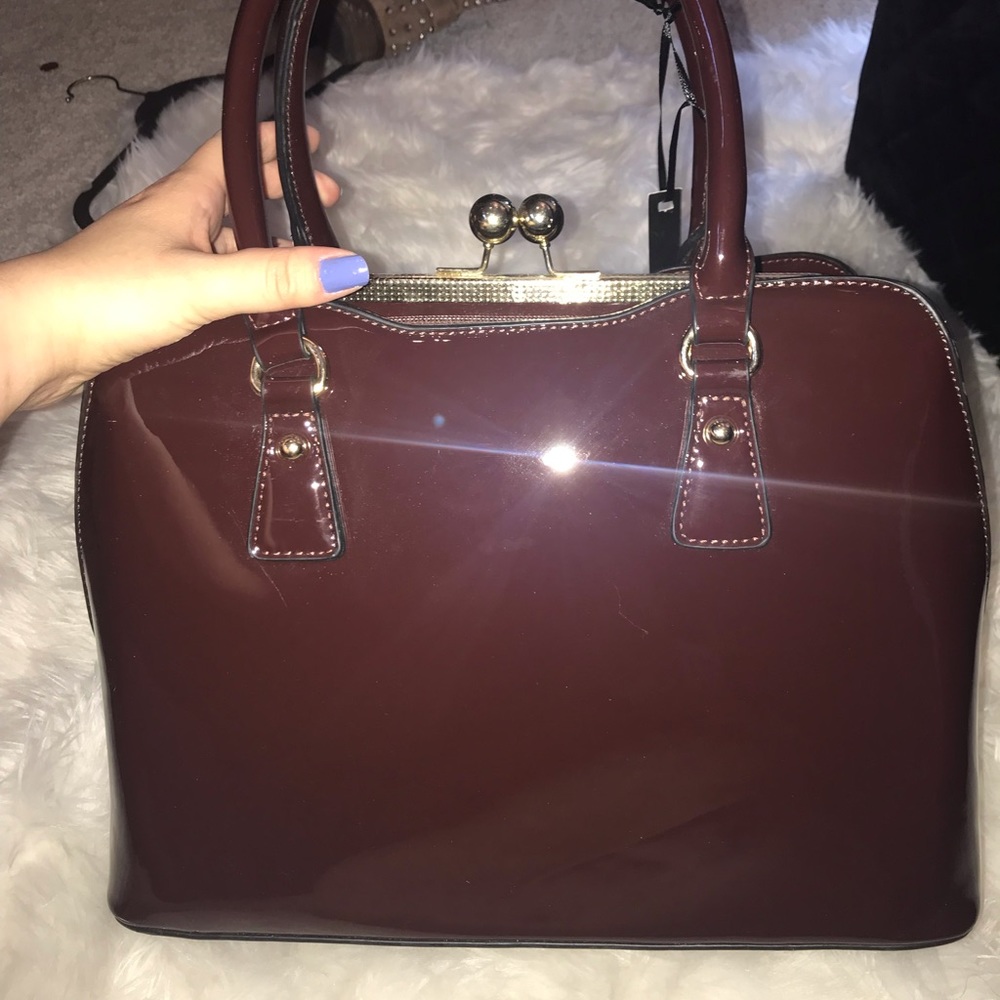 Gorgeous Brand new patent leather bag